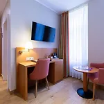 Hotell Perrin 4*