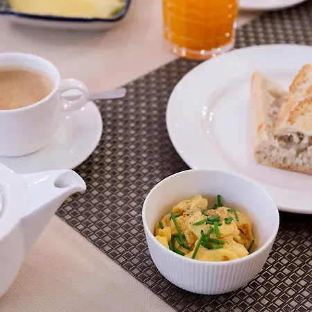 Perrin - Former Carlton Otel