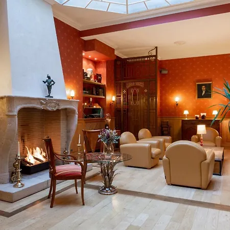 Perrin - Former Carlton Lüksemburg