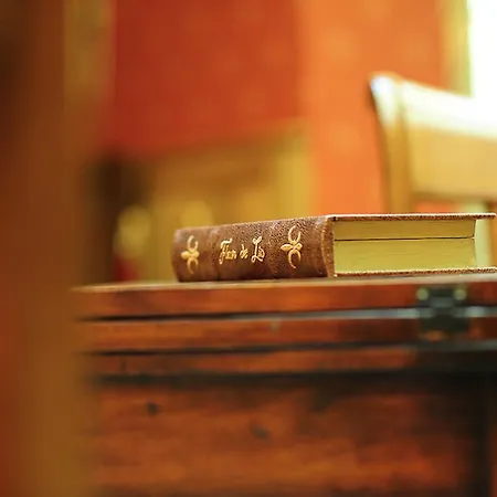 Hotel Perrin - Former Carlton