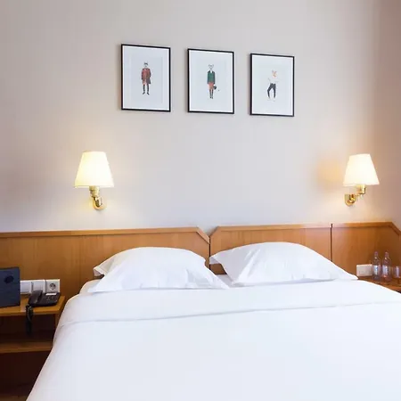 Perrin - Former Carlton Hotel 4*