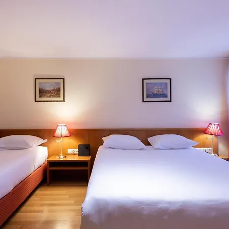 Perrin - Former Carlton 4*