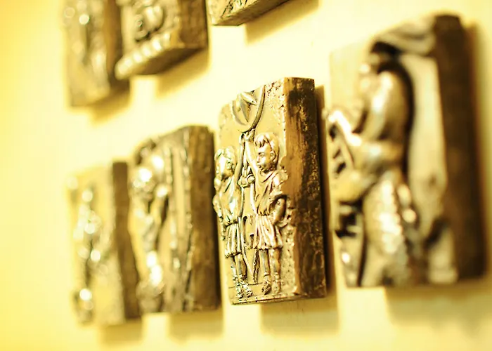 Hotel Perrin - Former Carlton